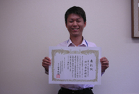 「功労者表彰」「ISUZU2013年度優秀スタッフ表彰」を受賞しました。(1)