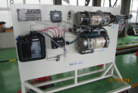 津高等技術学校へトラックの尿素装置を寄贈しました。(1)