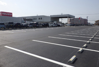 南勢支店　隣地駐車場完成・看板のお色直し完了(1)