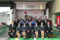 「トラック入社式」を挙行いたしました。(1)