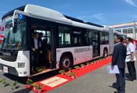 連節バスの内覧会を開催しました。(1)