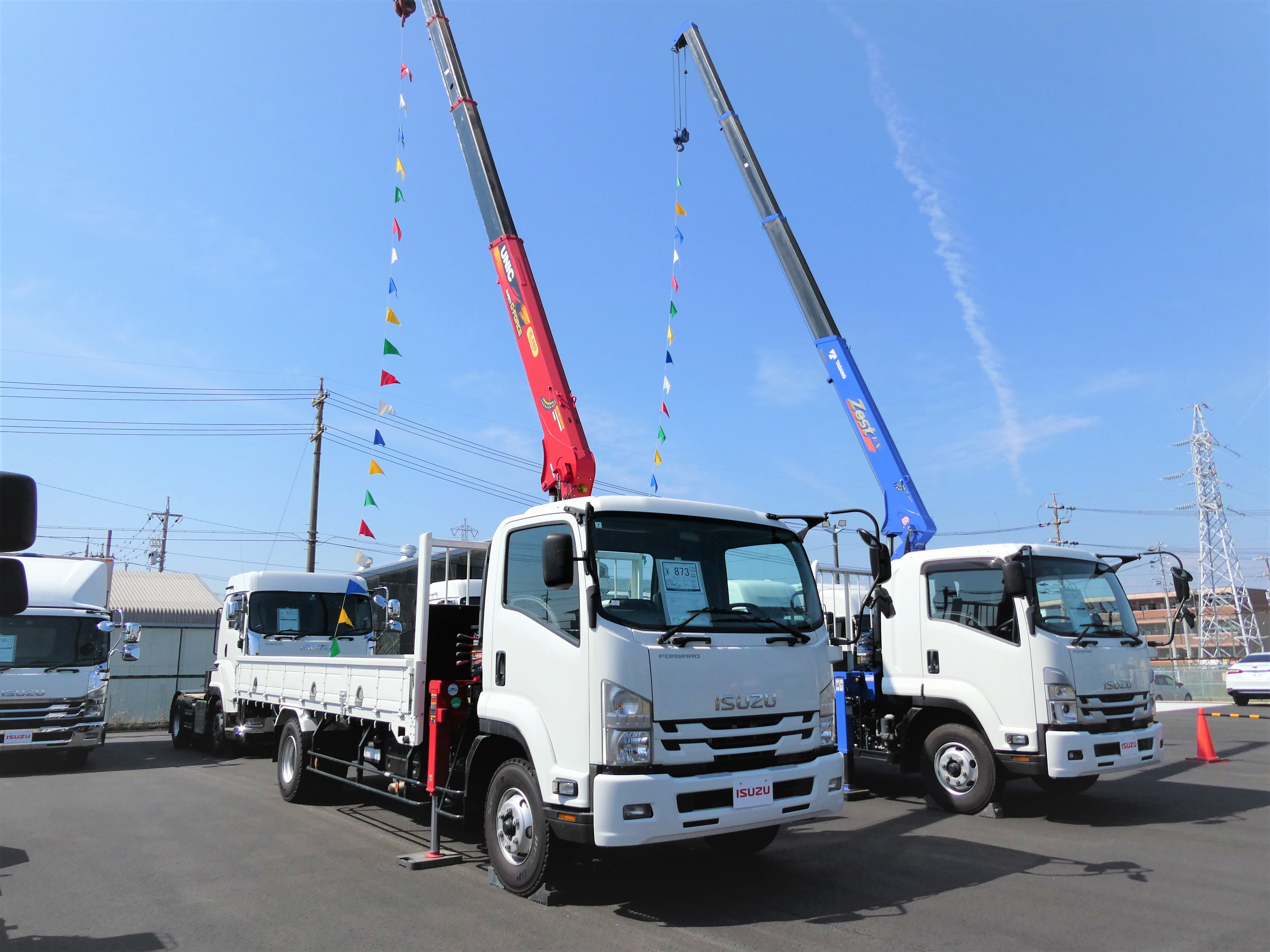 名四桑名中古車センター　オープン！(3)