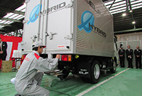 トラック入社式３